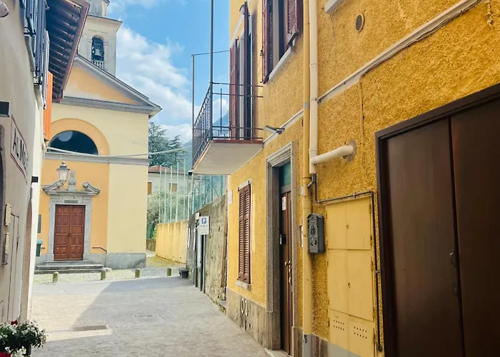 Rossi Couple Oliveto Lario