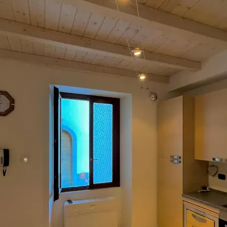 Rossi Couple Oliveto Lario